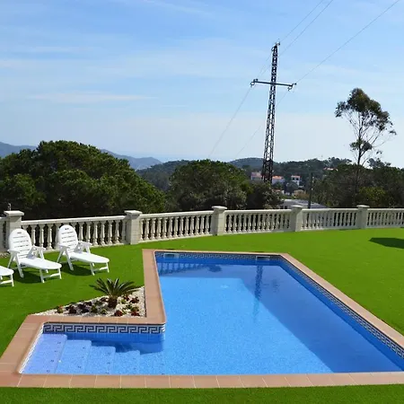 Ma Maison De Fleurs - House * Lloret de Mar